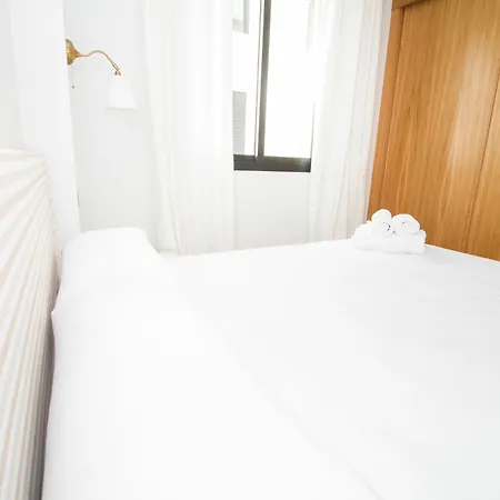 Beautiful One Bedroom Refino Apartment Malaga