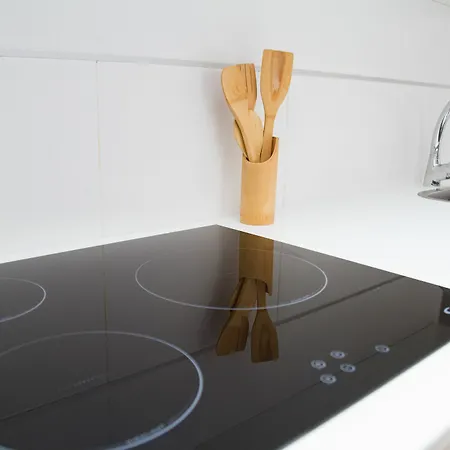 Beautiful One Bedroom Refino *